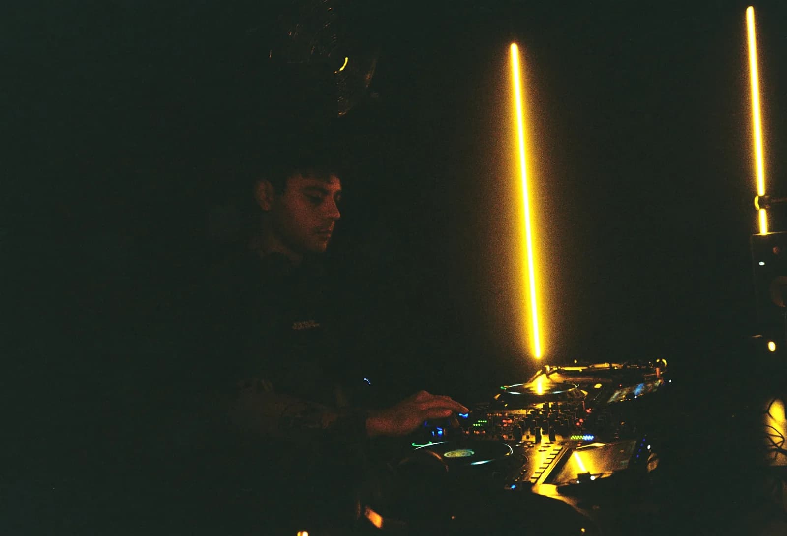 Nacho Carbajal / Set la lumina lumânărilor