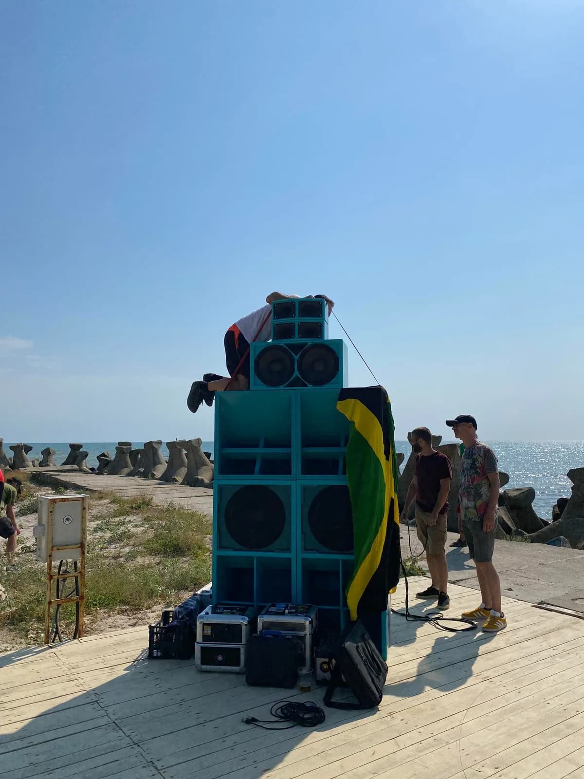 Riddim Bandits / The stack on the waterfront