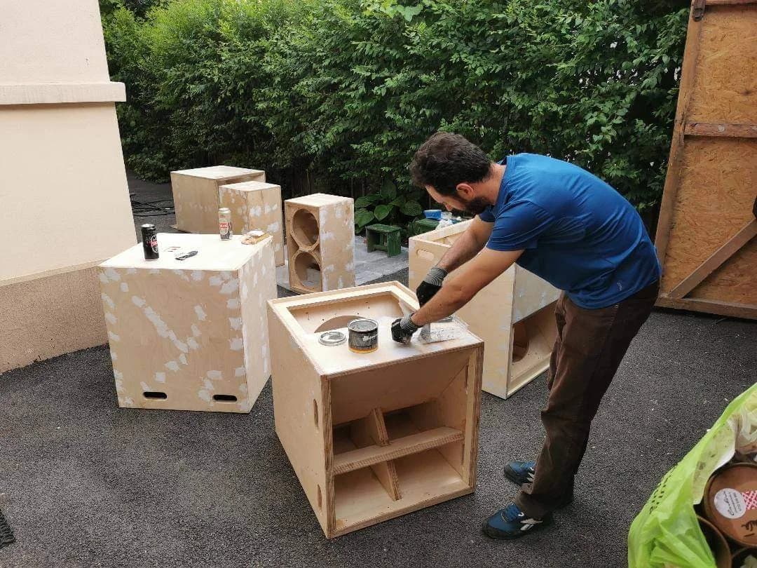 Riddim Bandits / Building the cabinets